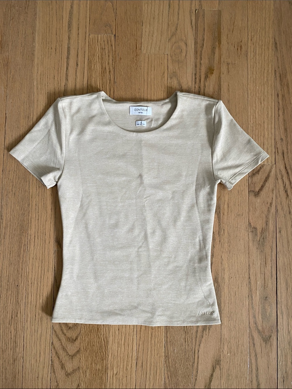 Aritzia Cream Short-Sleeve Fitted Tee